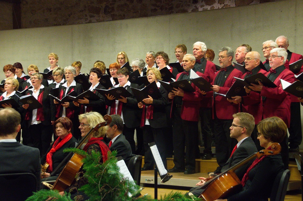 Adventssingen mit der Blankenburger Singgemeinschaft in der Musikscheune Adventssingen mit der Blankenburger Singgemeinschaft in der Musikscheune